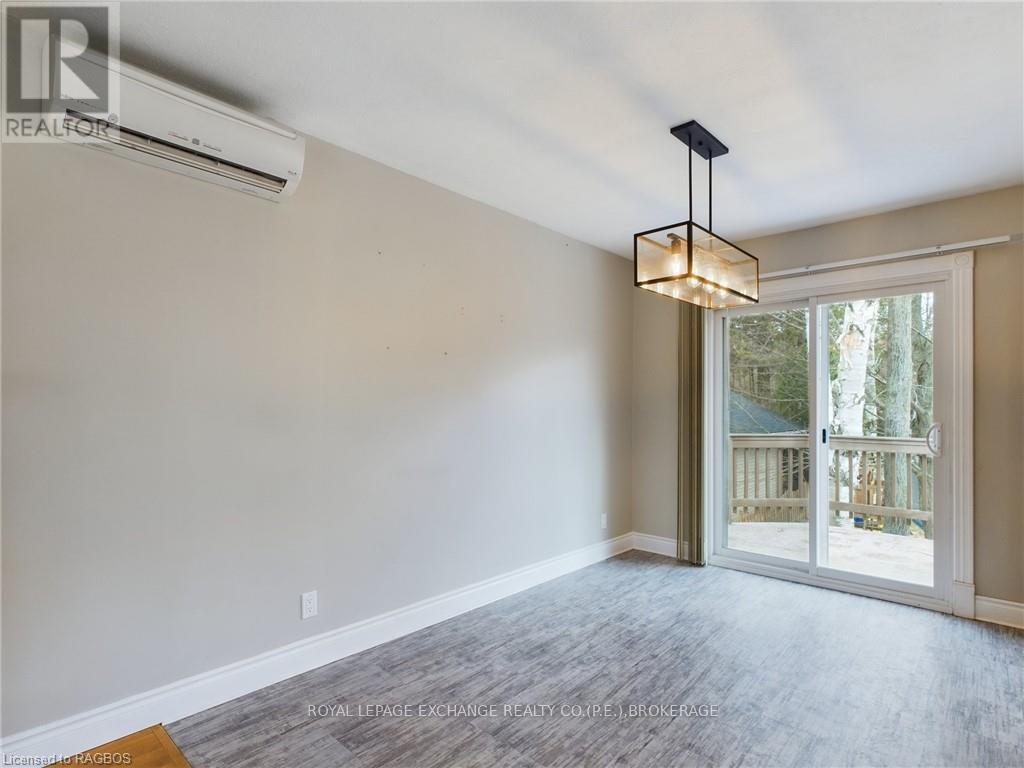 198 Miramichi Bay Road, Saugeen Shores, Ontario  N0H 2C6 - Photo 9 - X11823134