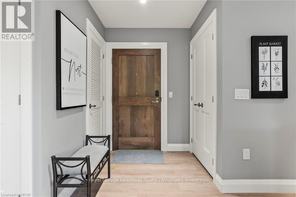 210 - 187 Victoria Street W, North Huron, Ontario  N0G 2W0 - Photo 3 - X11887312