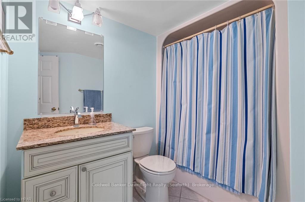 202 - 9 Pine Street, Lambton Shores, Ontario  N0M 1T0 - Photo 24 - X11887334