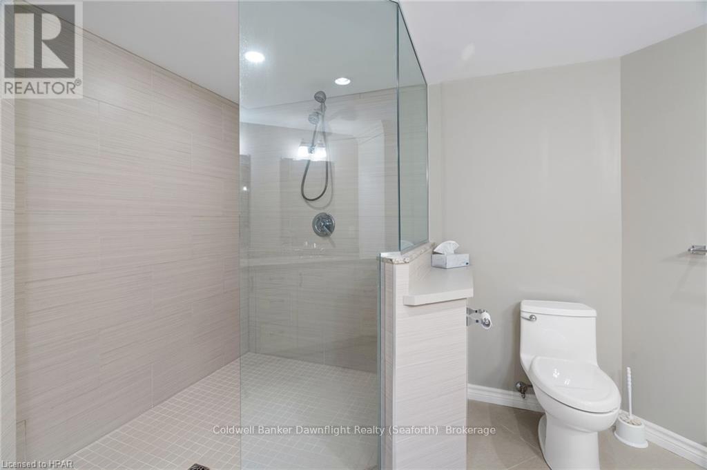 202 - 9 Pine Street, Lambton Shores, Ontario  N0M 1T0 - Photo 34 - X11887334