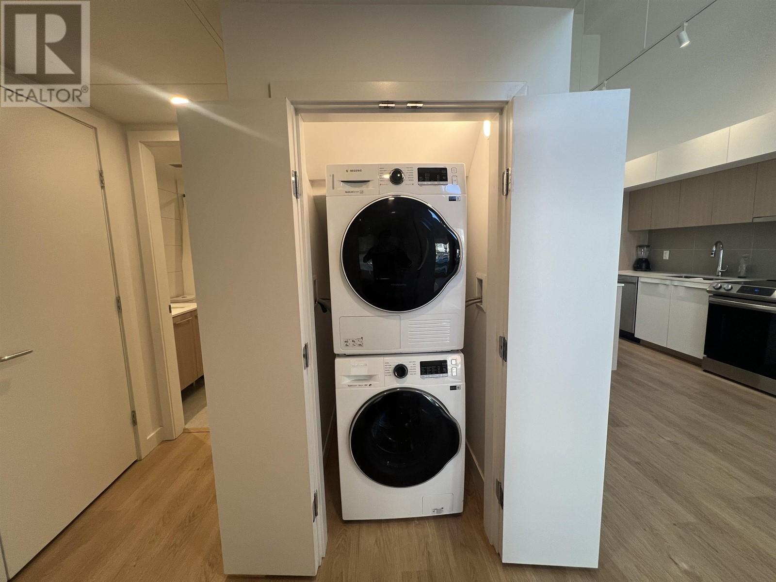 Listing Picture 15 of 26 : 318 9888 UNIVERSITY CRESCENT, Burnaby / 本拿比 - 魯藝地產 Yvonne Lu Group - MLS Medallion Club Member