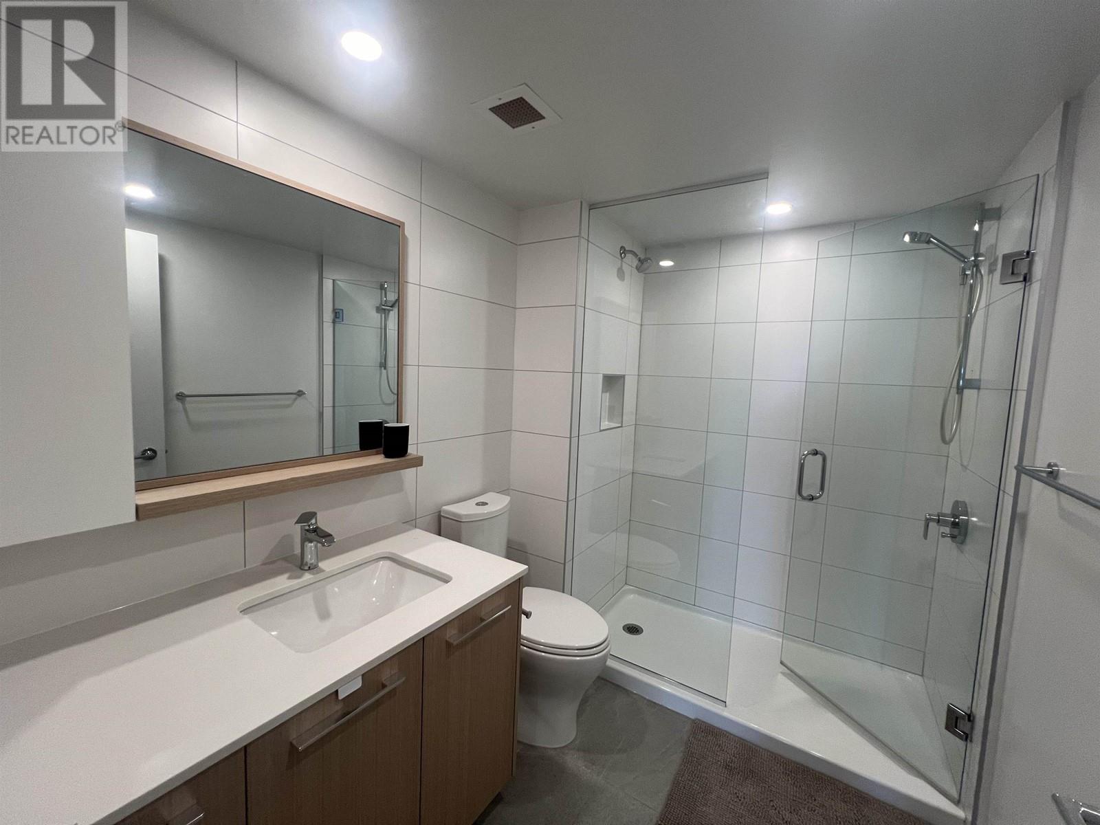 Listing Picture 22 of 26 : 318 9888 UNIVERSITY CRESCENT, Burnaby / 本拿比 - 魯藝地產 Yvonne Lu Group - MLS Medallion Club Member