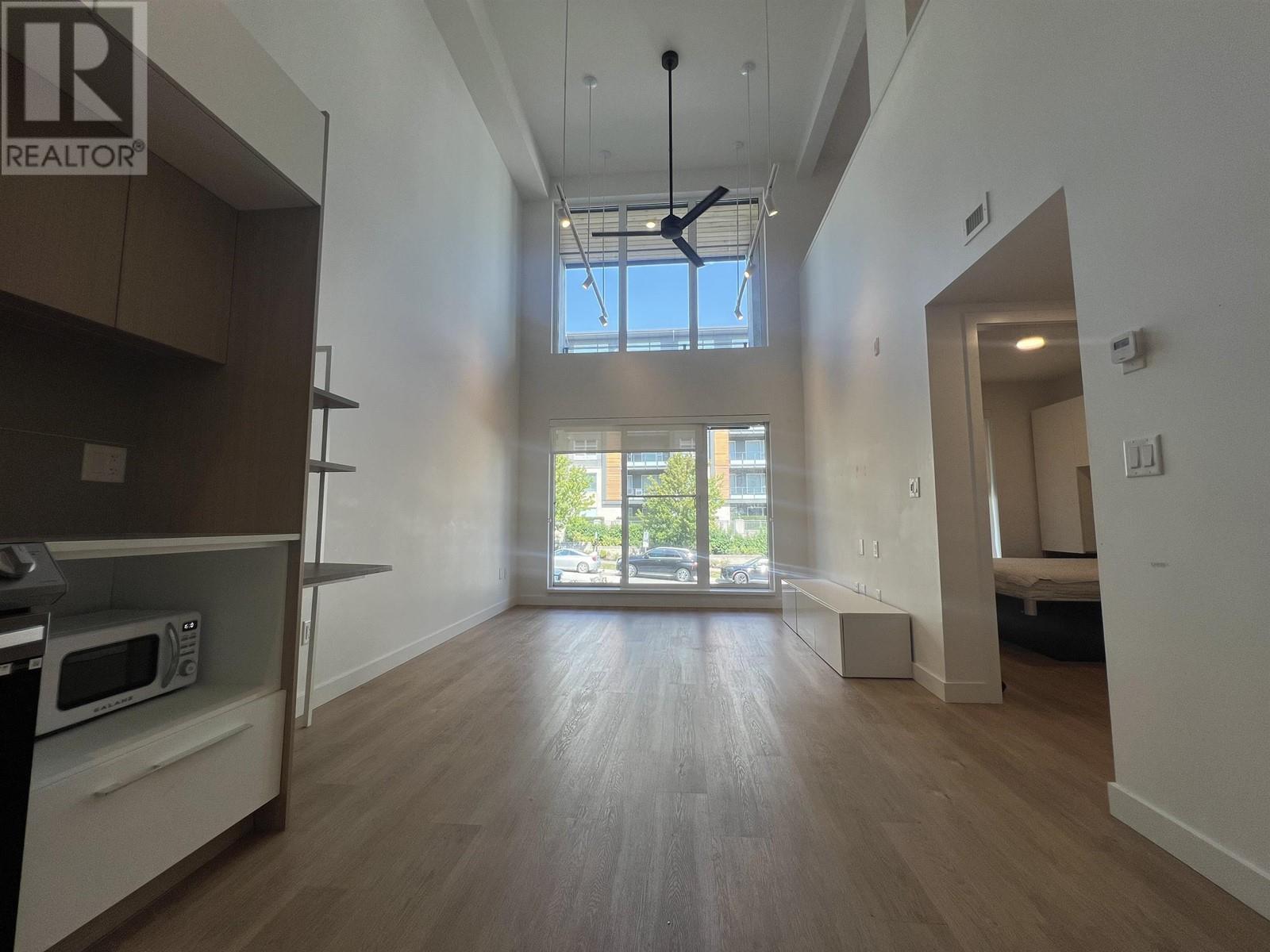 Listing Picture 8 of 26 : 318 9888 UNIVERSITY CRESCENT, Burnaby / 本拿比 - 魯藝地產 Yvonne Lu Group - MLS Medallion Club Member