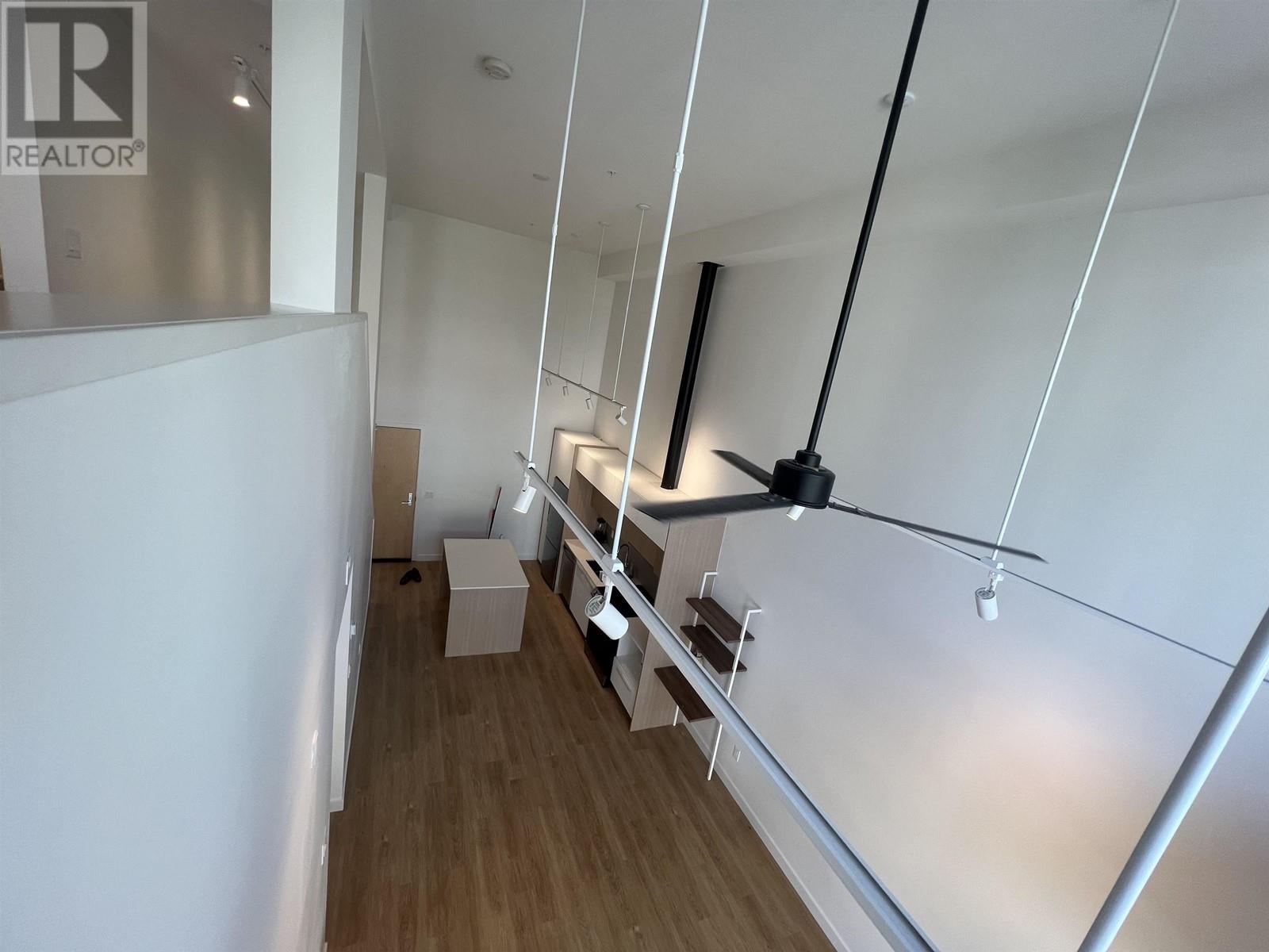 Listing Picture 6 of 26 : 318 9888 UNIVERSITY CRESCENT, Burnaby / 本拿比 - 魯藝地產 Yvonne Lu Group - MLS Medallion Club Member