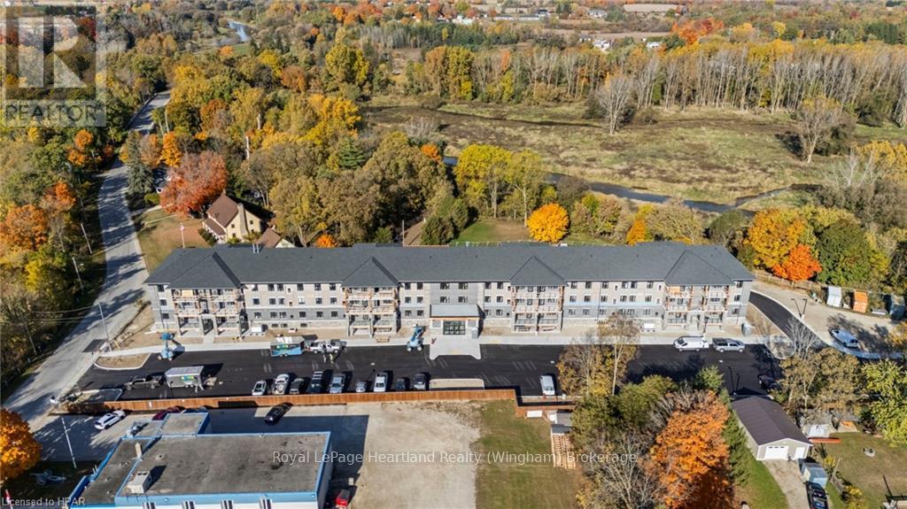 111 - 187 Victoria Street W, North Huron, Ontario  N0G 2W0 - Photo 25 - X11887309