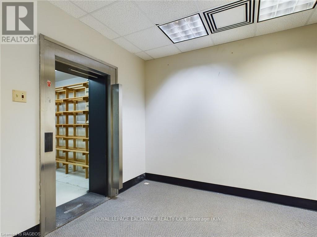 797 Queen Street, Kincardine, Ontario  N2Z 2Y2 - Photo 6 - X11887325