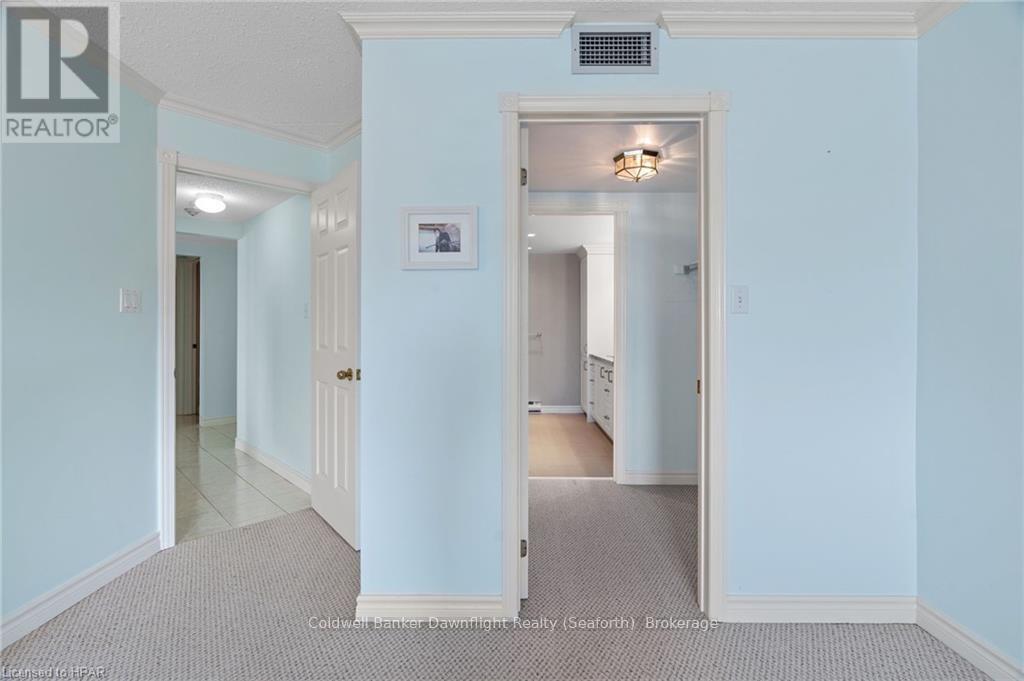 202 - 9 Pine Street, Lambton Shores, Ontario  N0M 1T0 - Photo 29 - X11887334