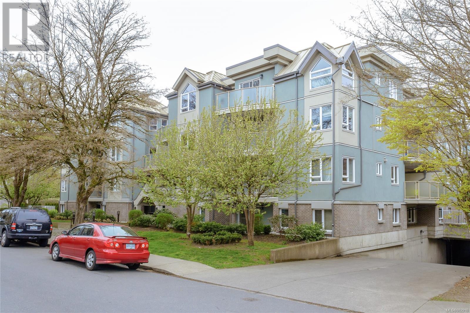 401 2710 Grosvenor Rd, Victoria, British Columbia  V8T 3M9 - Photo 3 - 982918