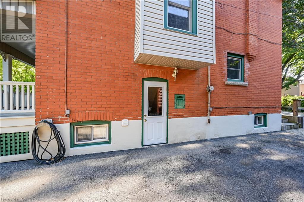 2114 Caroline Street, Burlington, Ontario  L7R 1L8 - Photo 5 - 40657698