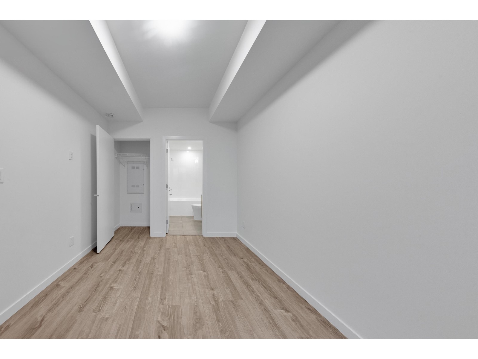 W406 10829 140 Street, Surrey, British Columbia  V3R 0H4 - Photo 16 - R2945957
