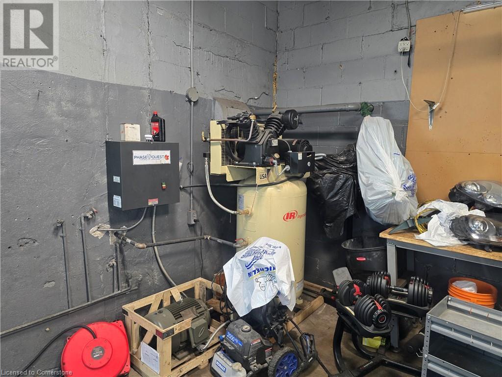 1094 Upper Sherman Avenue Unit# Rear, Hamilton, Ontario  L8V 3N5 - Photo 6 - 40684337