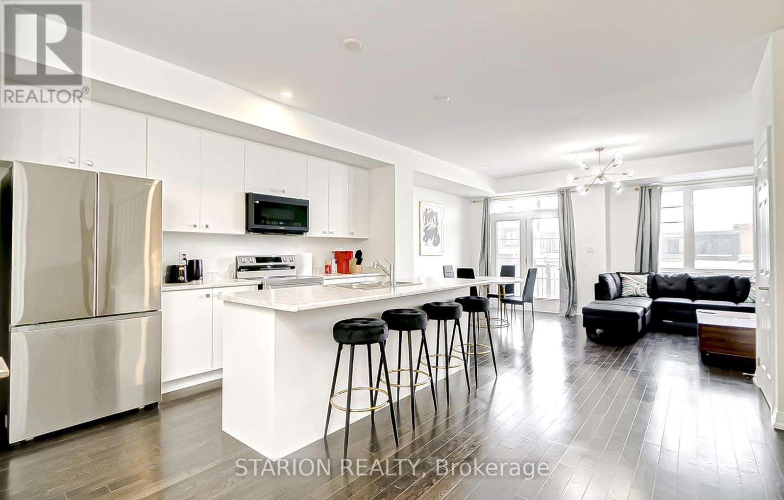 Property at 29 GRANVILLE CRESCENT image 1