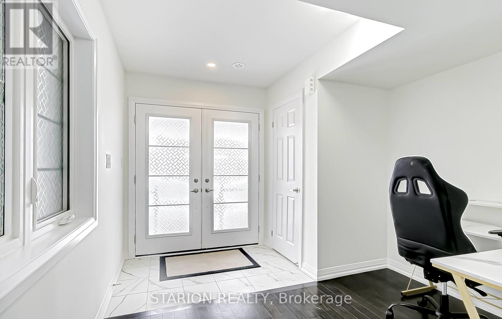 Property at 29 GRANVILLE CRESCENT image 4