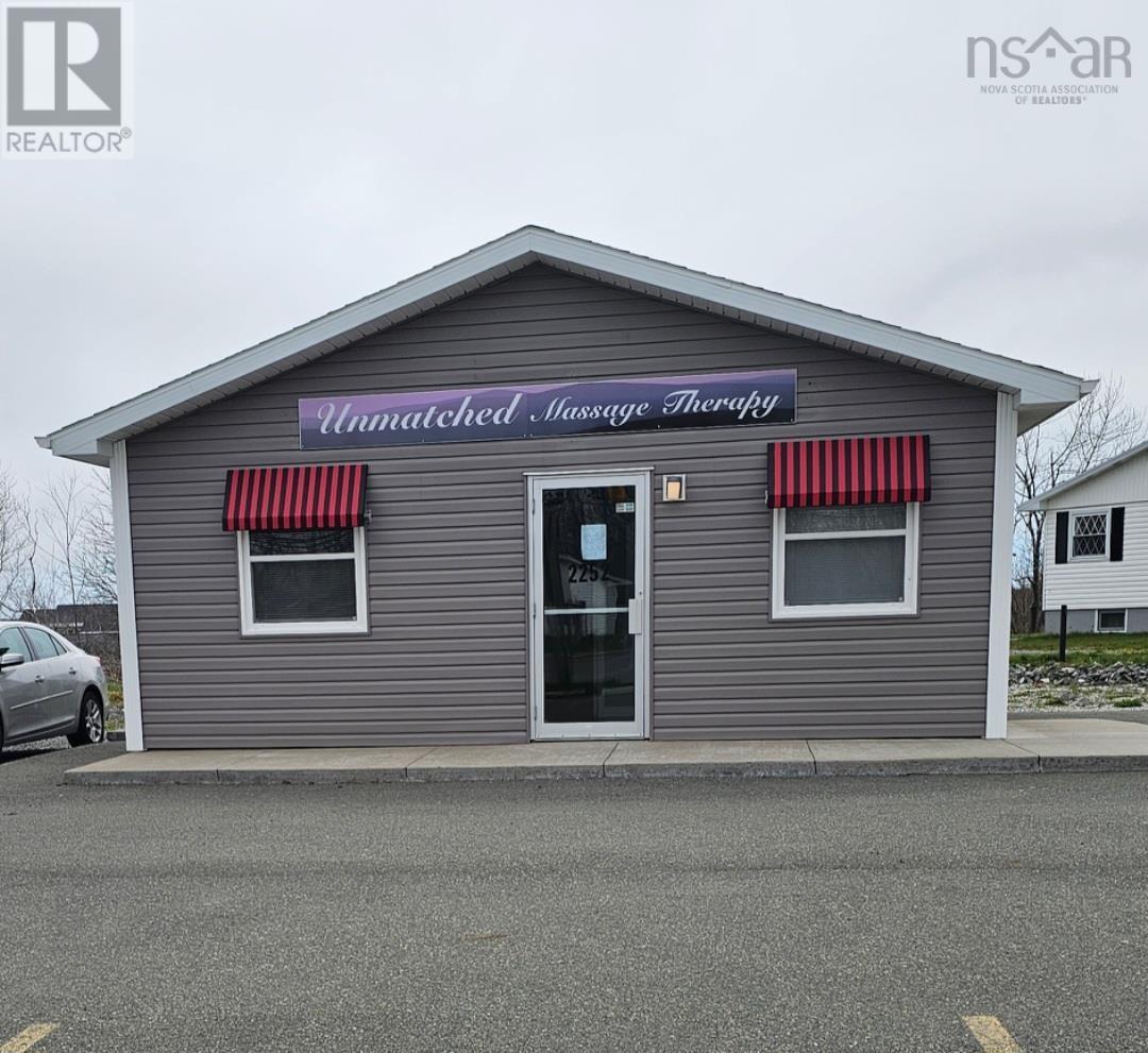 2252 Sydney Road, Reserve Mines, Nova Scotia  B1E 1K1 - Photo 3 - 202428071