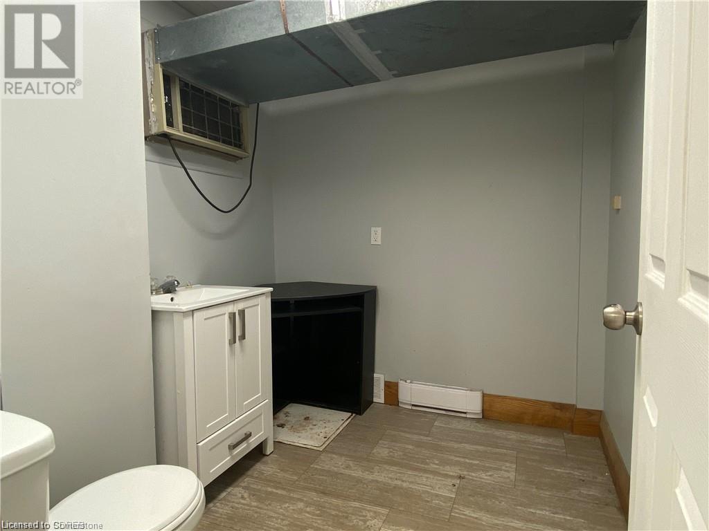 75 Robinson Street, Simcoe, Ontario  N3Y 1W7 - Photo 8 - 40684106