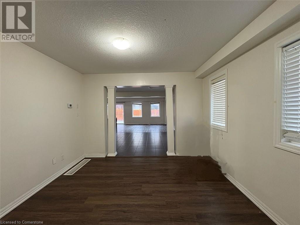 128 South Creek Drive, Kitchener, Ontario  N2P 0E1 - Photo 5 - 40684357