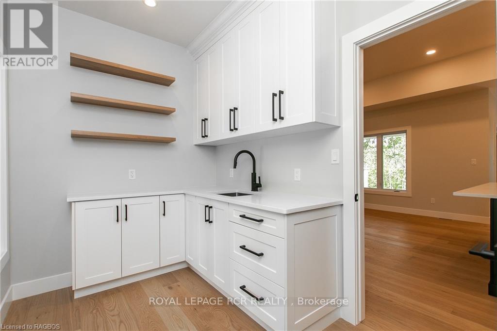 135 Louise Creek Crescent, West Grey, Ontario  N0G 1S0 - Photo 13 - X10846725