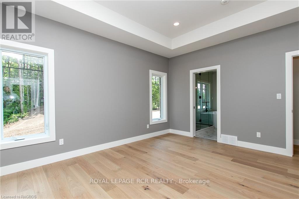 135 Louise Creek Crescent, West Grey, Ontario  N0G 1S0 - Photo 21 - X10846725