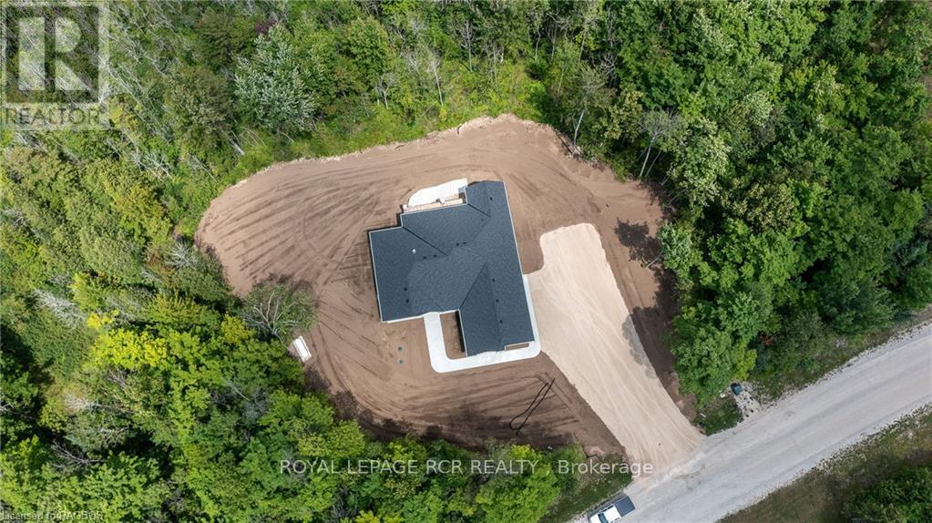 135 Louise Creek Crescent, West Grey, Ontario  N0G 1S0 - Photo 38 - X10846725