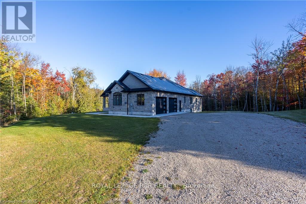 135 Louise Creek Crescent, West Grey, Ontario  N0G 1S0 - Photo 40 - X10846725