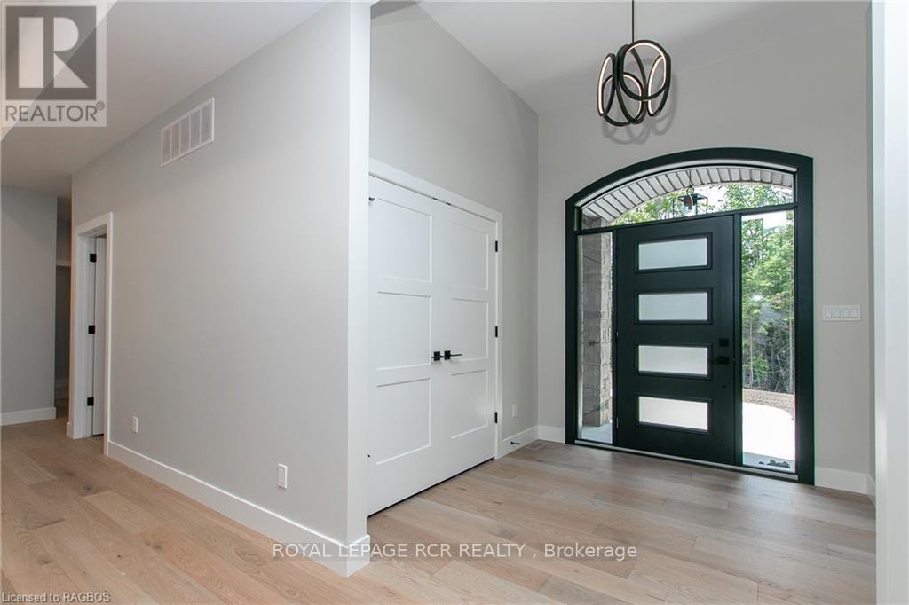 135 Louise Creek Crescent, West Grey, Ontario  N0G 1S0 - Photo 6 - X10846725