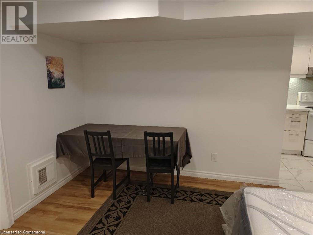 2031 Westree Drive, Oakville, Ontario  L6M 3W3 - Photo 5 - 40684346