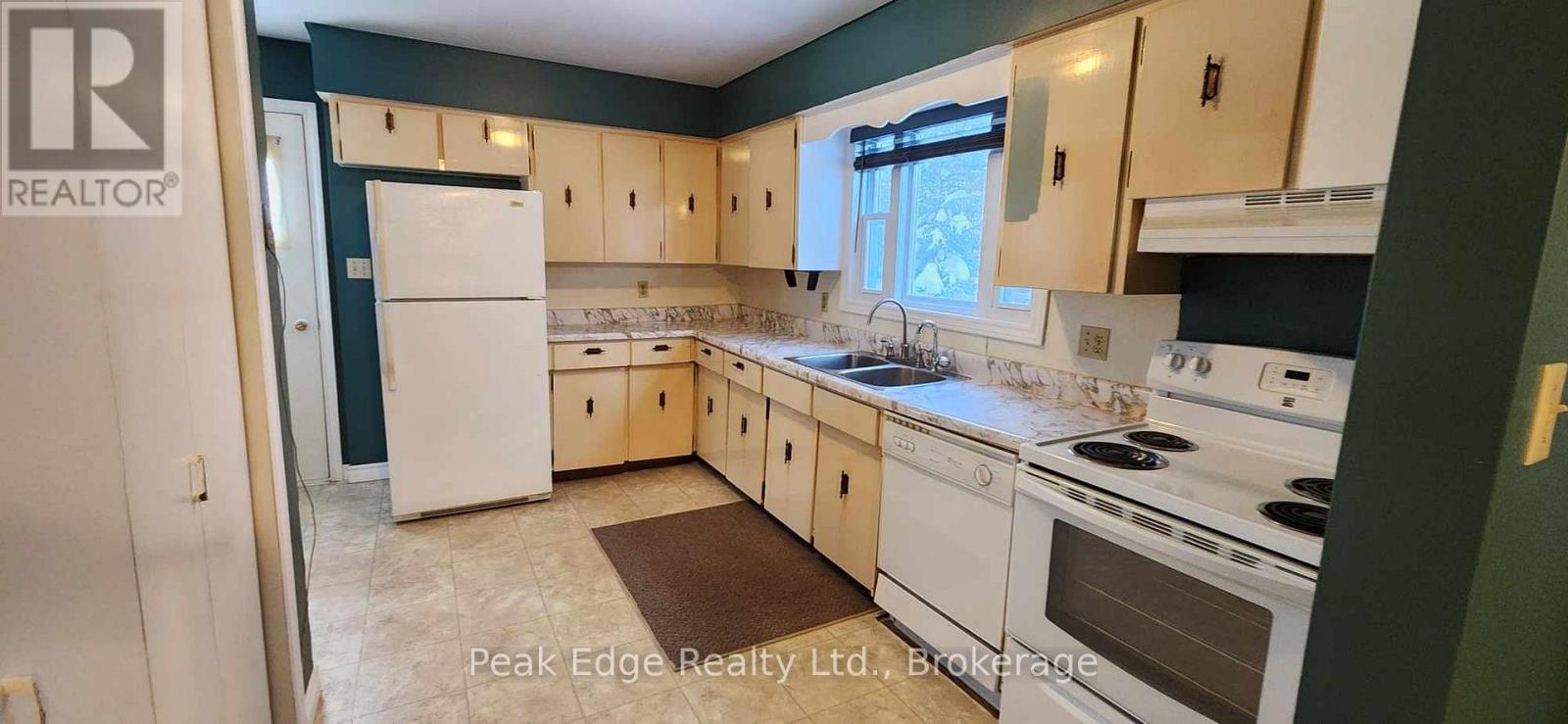 122 Gibson Street, Brockton, Ontario  N0G 2V0 - Photo 5 - X11887562