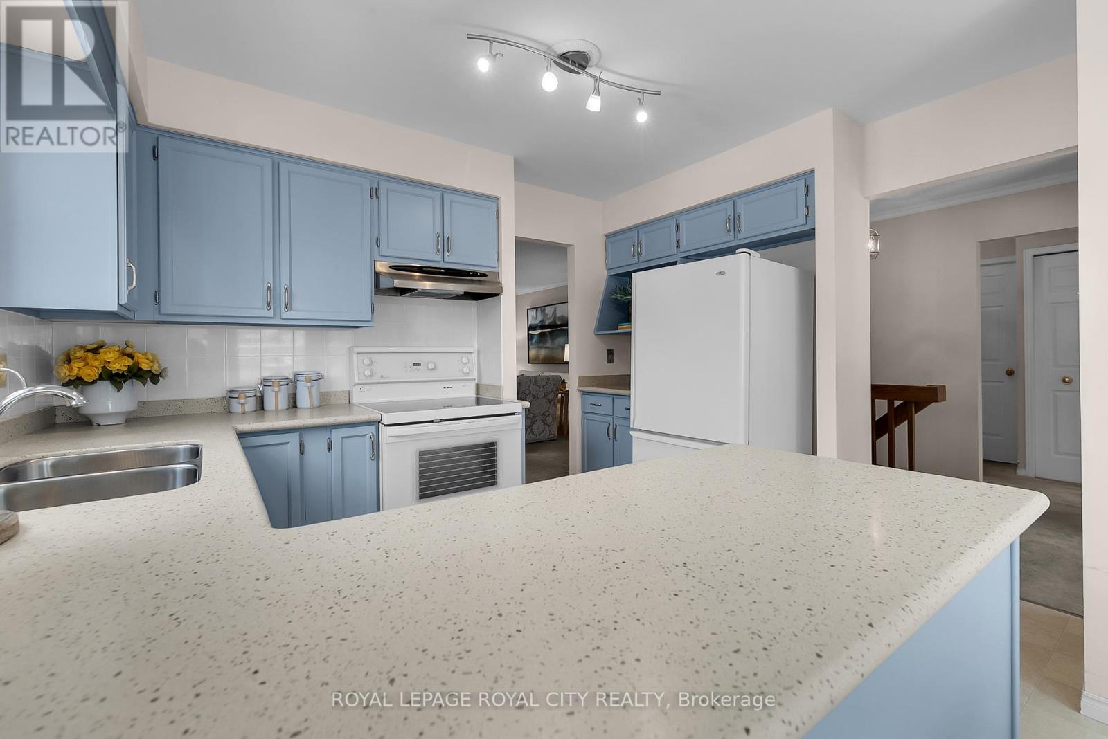 1 - 96 Woodlawn Road E, Guelph, Ontario  N1E 1B7 - Photo 10 - X11887582