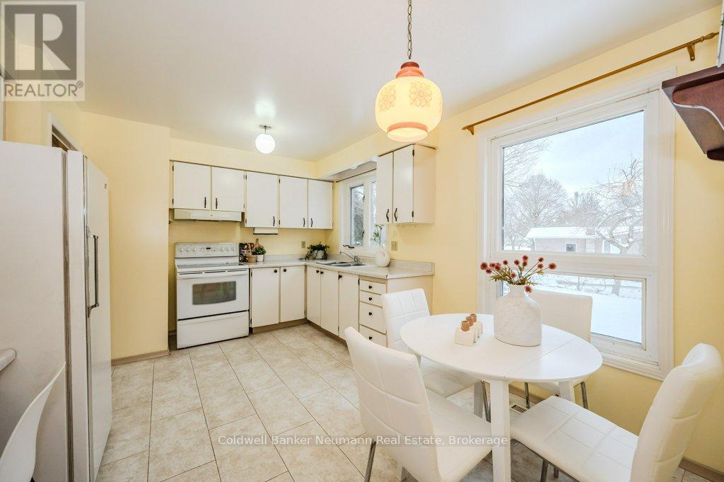 36 Devere Drive, Guelph, Ontario  N1G 2S9 - Photo 12 - X11887623