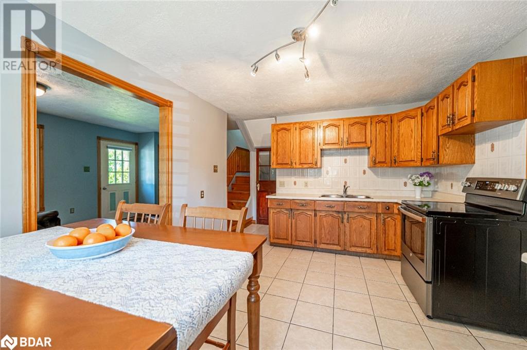 2139 Adjala-Tecumseth Townline, Tottenham, Ontario  L0G 1W0 - Photo 3 - 40684401