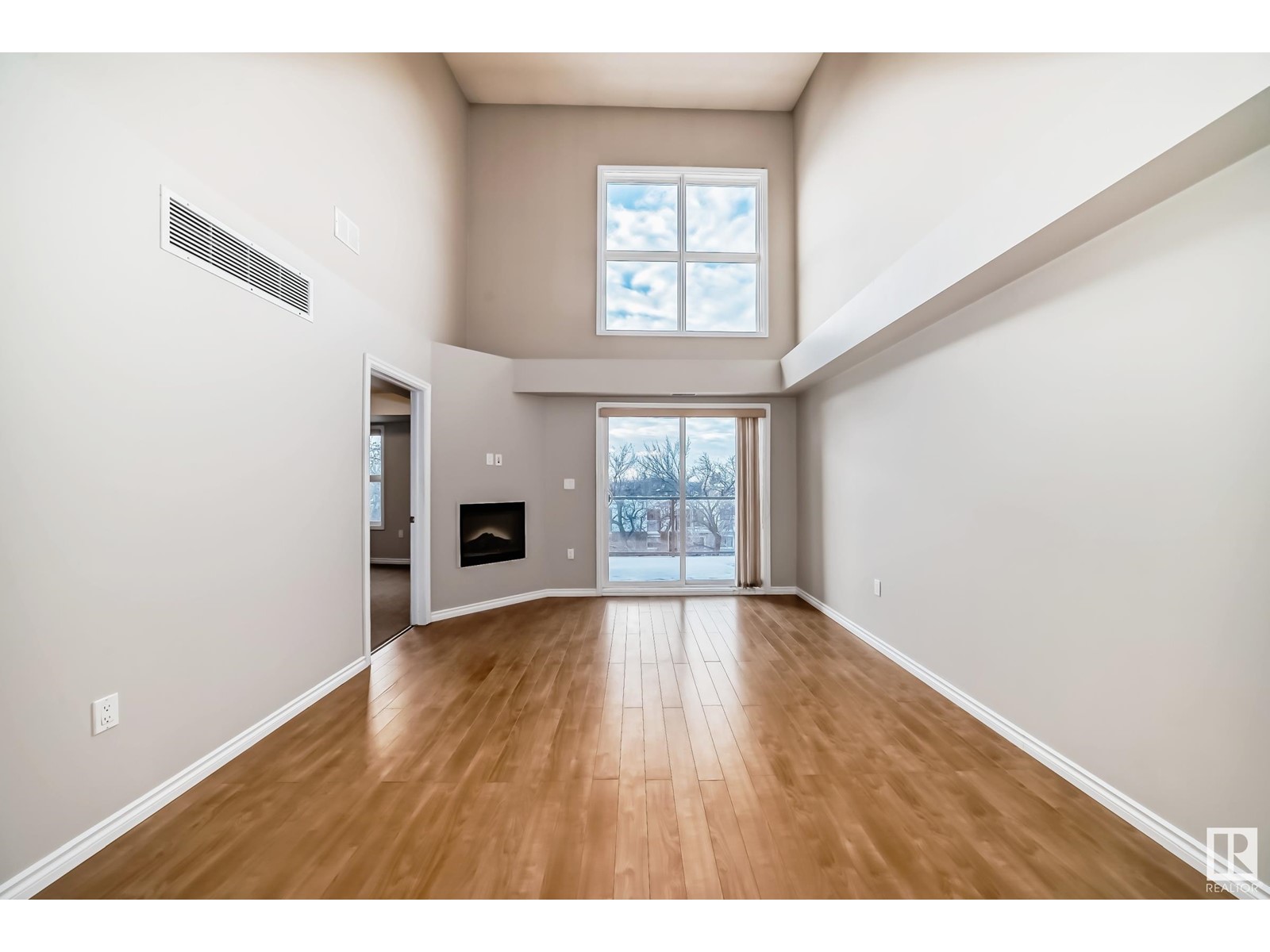 #405 10118 106 Av Nw, Edmonton, Alberta  T5H 0B8 - Photo 11 - E4415680