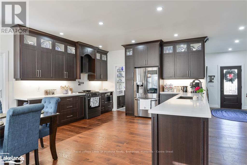 515 LORNE STREET, Gravenhurst, Ontario