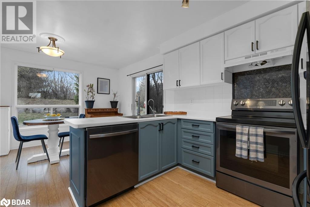 30 Frontier Avenue, Orillia, Ontario  L3V 7S8 - Photo 10 - 40684243