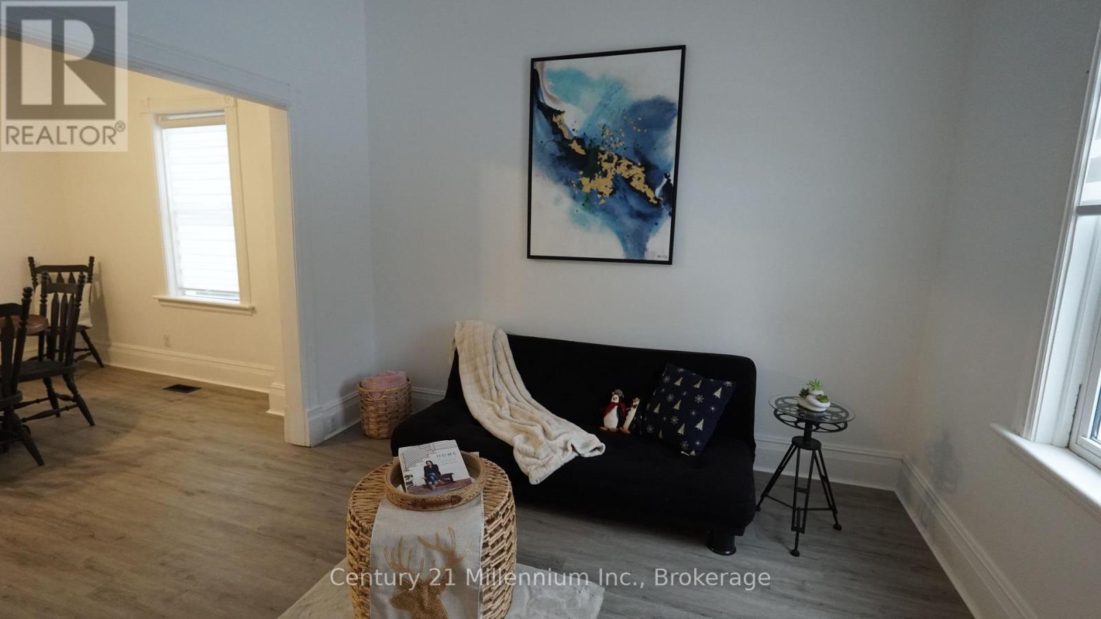 315 Oak Street, Collingwood, Ontario  L9Y 2Y4 - Photo 4 - S11887727