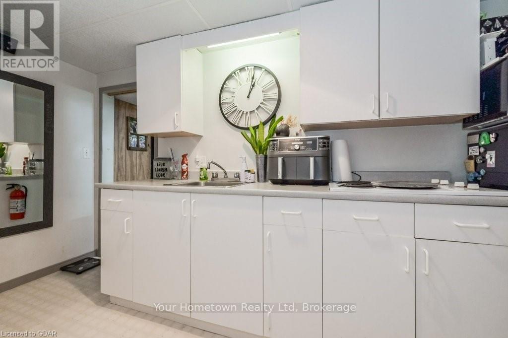 599 N Anderson Road, Centre Wellington (Fergus), Ontario  N1M 1Z6 - Photo 19 - X11887300