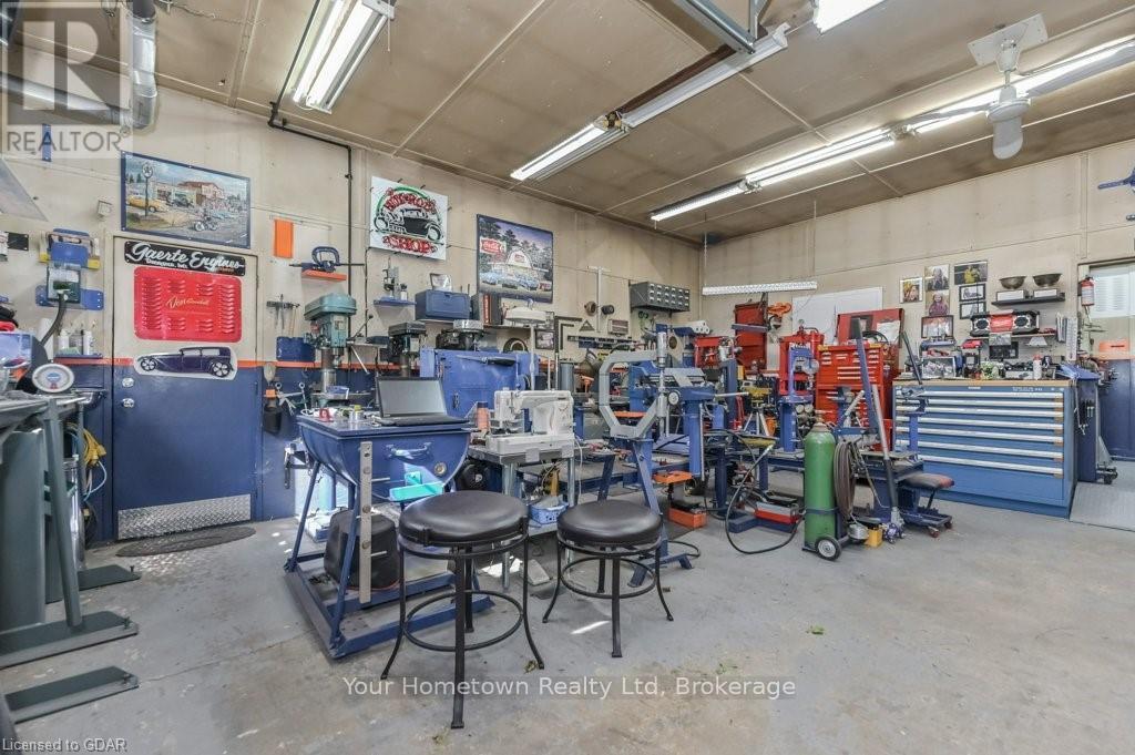 599 N Anderson Road, Centre Wellington (Fergus), Ontario  N1M 1Z6 - Photo 32 - X11887300