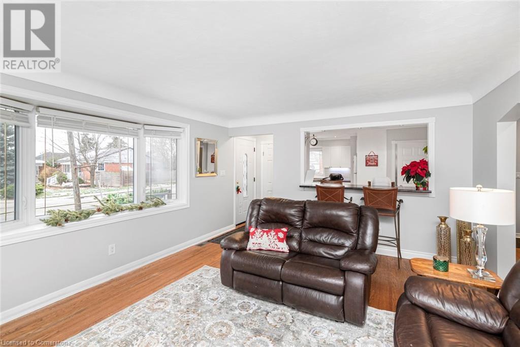 16 Fernwood Crescent, Hamilton, Ontario  L8T 3L1 - Photo 12 - 40683738