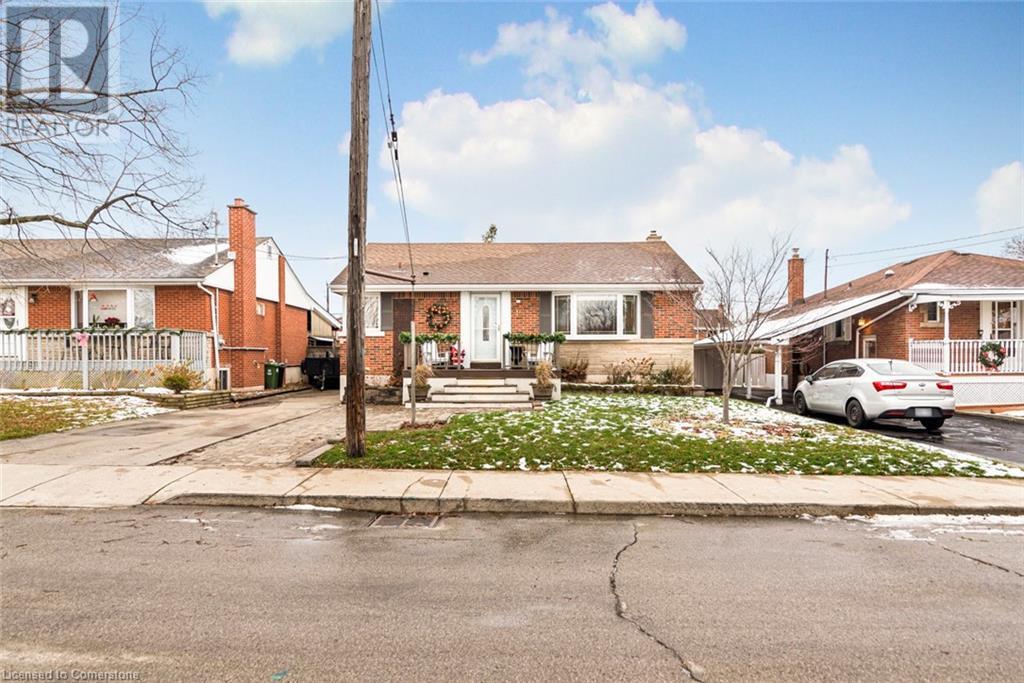 16 Fernwood Crescent, Hamilton, Ontario  L8T 3L1 - Photo 2 - 40683738