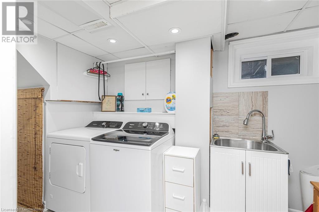 16 Fernwood Crescent, Hamilton, Ontario  L8T 3L1 - Photo 35 - 40683738