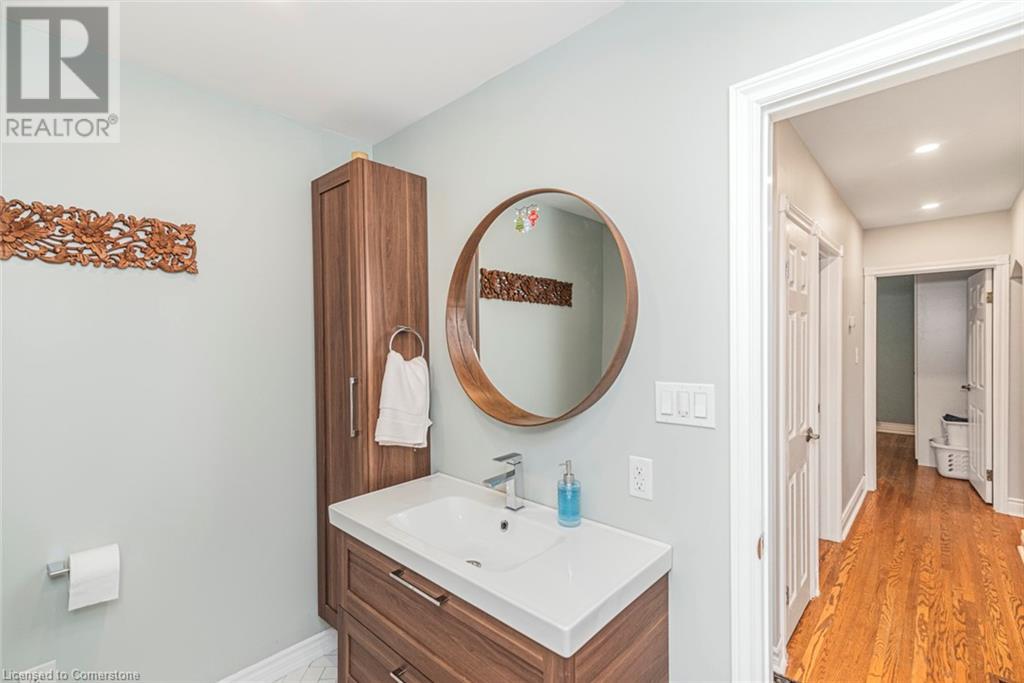 16 Fernwood Crescent, Hamilton, Ontario  L8T 3L1 - Photo 24 - 40683738