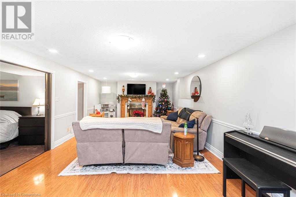 16 Fernwood Crescent, Hamilton, Ontario  L8T 3L1 - Photo 34 - 40683738