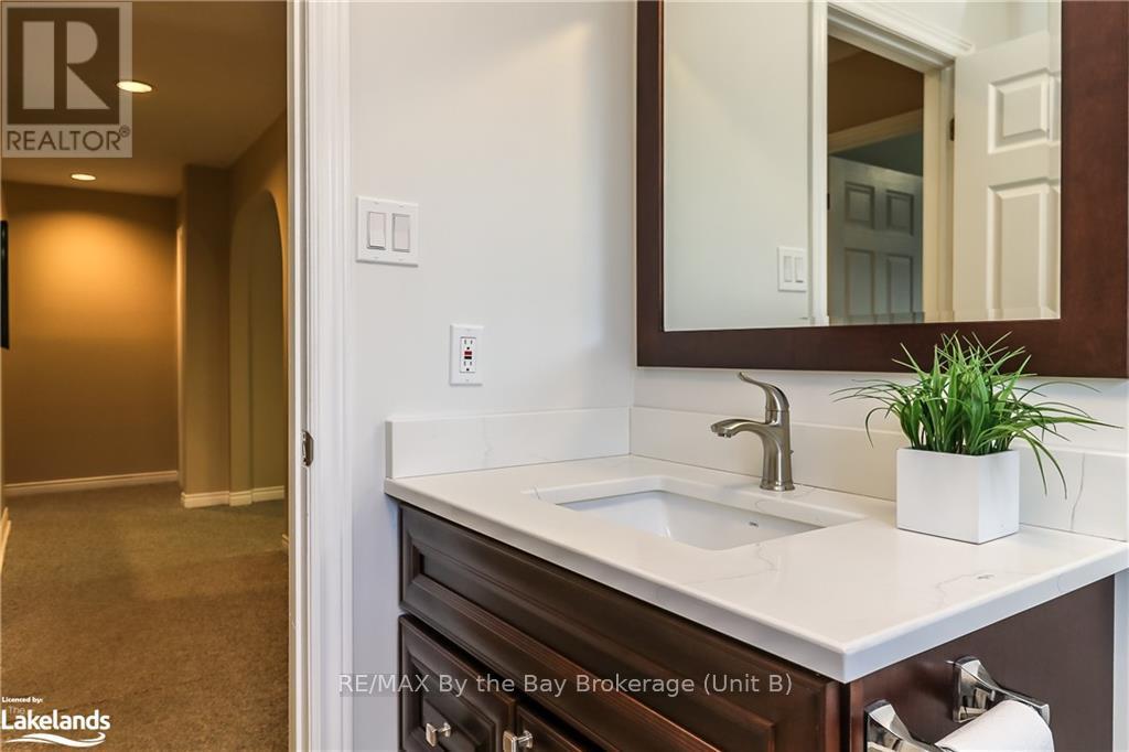 13 Riverdale Drive, Wasaga Beach, Ontario  L9Z 1E9 - Photo 32 - S10440452