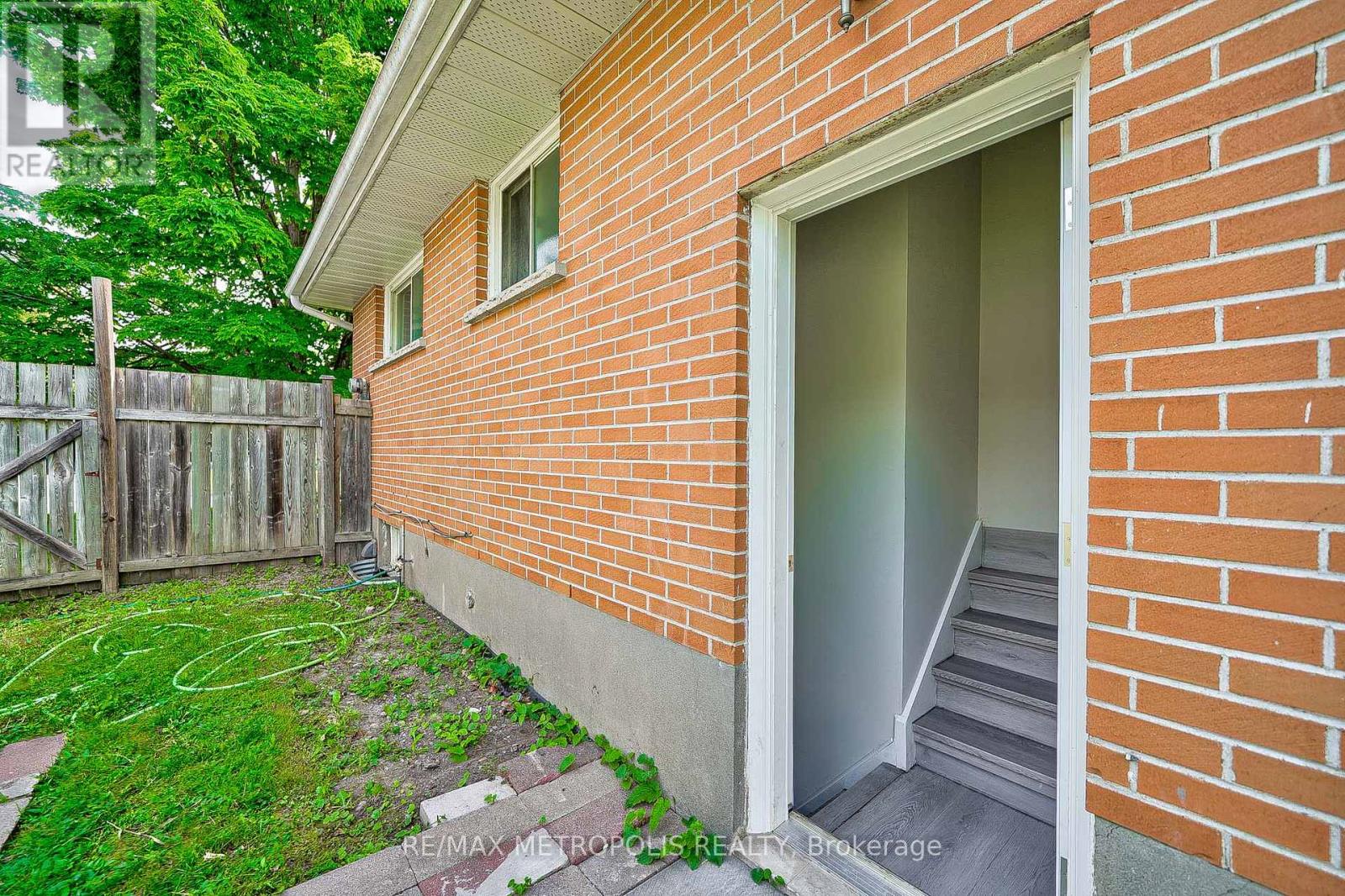 1215 Franklin Drive, Peterborough, Ontario  K9H 6Z1 - Photo 22 - X11887802