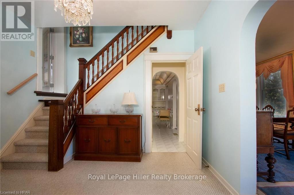 235 William Street, Stratford, Ontario  N5A 4Y2 - Photo 3 - X10779862