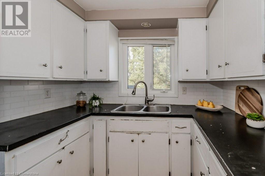 46 Appalachian Crescent Unit# Main, Kitchener, Ontario  N2E 1A4 - Photo 11 - 40684433