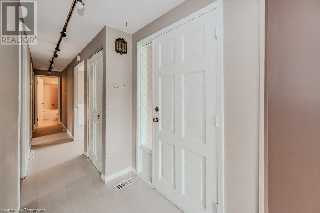 46 Appalachian Crescent Unit# Main, Kitchener, Ontario  N2E 1A4 - Photo 18 - 40684433