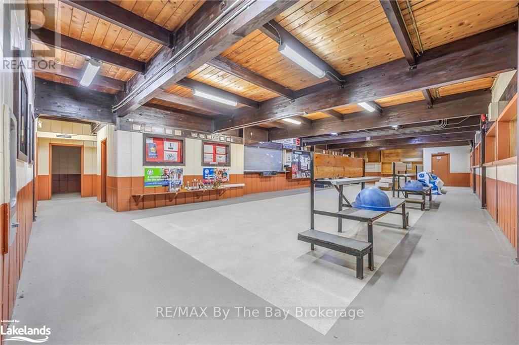 425 River Road W, Wasaga Beach, Ontario  L9Z 2X2 - Photo 6 - S10439783