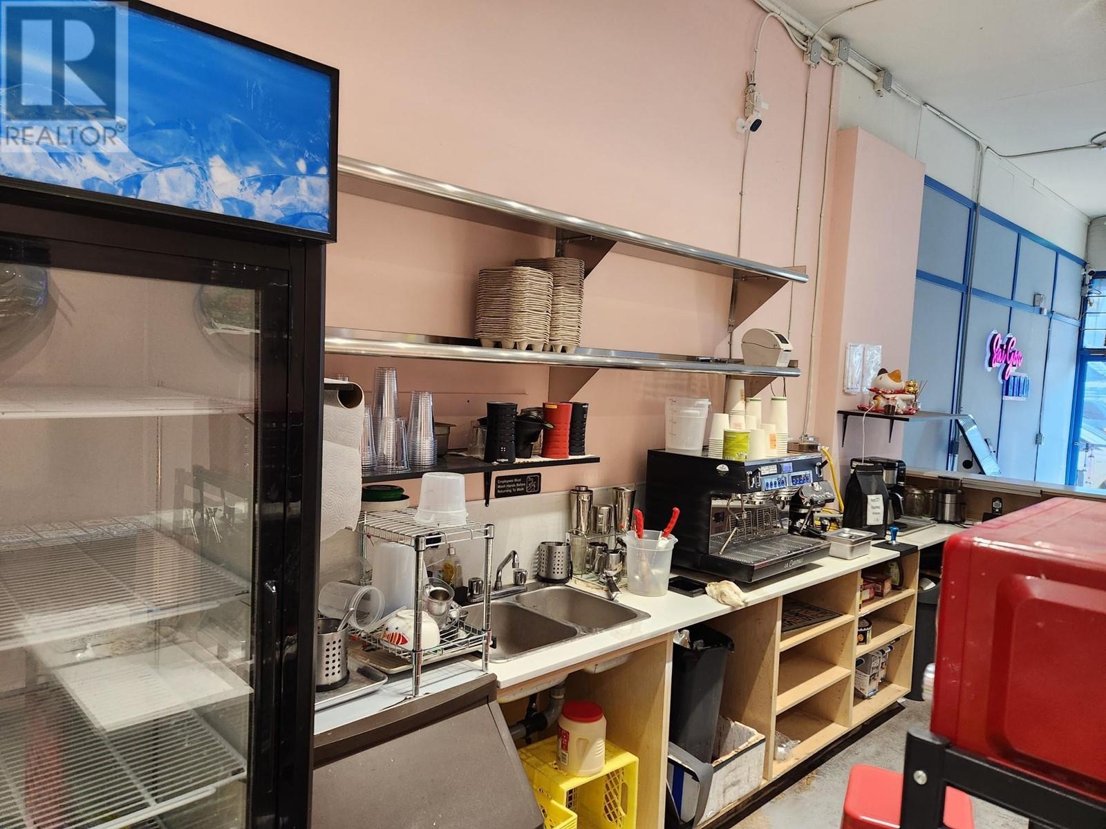 Listing Picture 3 of 10 : 11441 CONFIDENTIAL, Vancouver / 溫哥華 - 魯藝地產 Yvonne Lu Group - MLS Medallion Club Member