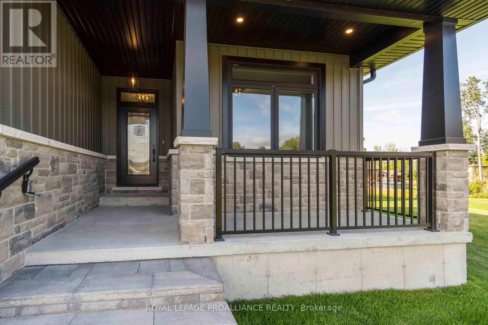 16 Mackenzie John Crescent, Brighton, Ontario  K0K 1H0 - Photo 2 - X11887979