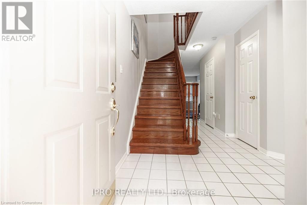 2555 Thomas Street Unit# 112, Mississauga, Ontario  L5M 5P6 - Photo 3 - 40684484